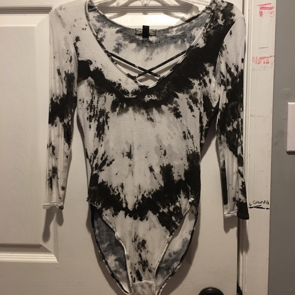 Billabong criss-cross bodysuit